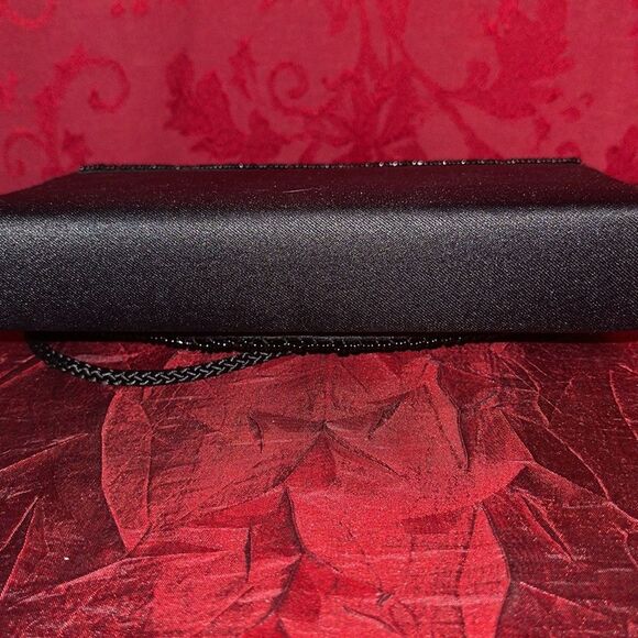 La Regale Black‎ Beaded Evening Bag - Picture 6 of 11
